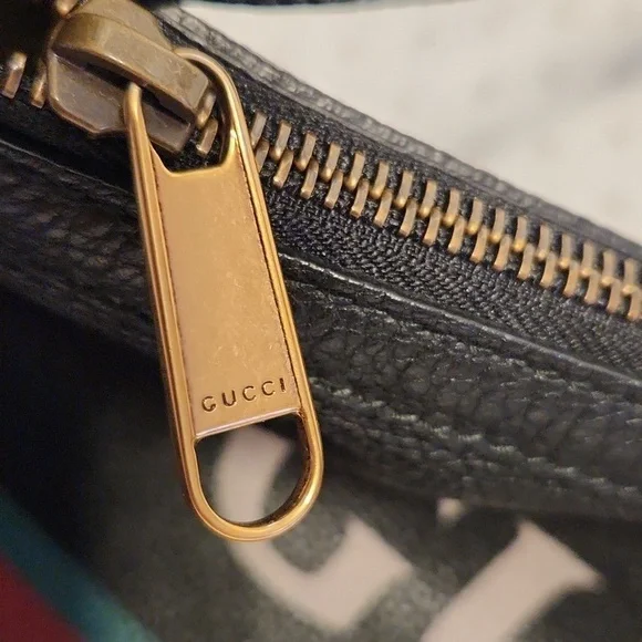 GUCCI black leather Half Moon shoulder bag - Picture 9 of 13